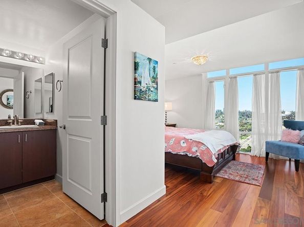 1080 Park Blvd 1802, San Diego CA 92101