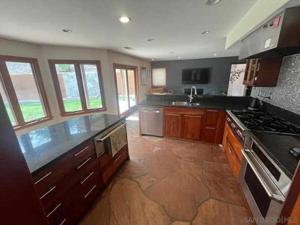 4375 Stanford Street, Carlsbad CA 92010