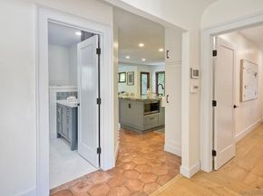 3635 Kite St, San Diego CA 92103