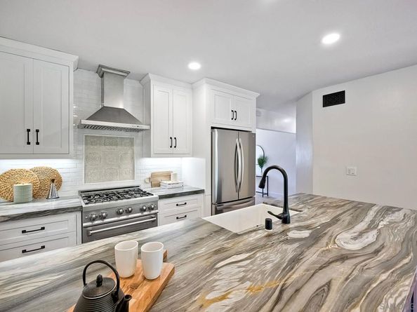 3635 Kite St, San Diego CA 92103