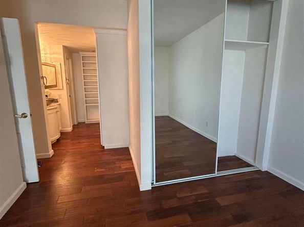 2410 Albatross St 9, San Diego CA 92101
