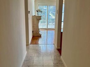 2410 Albatross St 9, San Diego CA 92101
