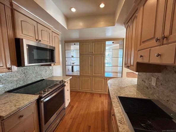 2410 Albatross St 9, San Diego CA 92101