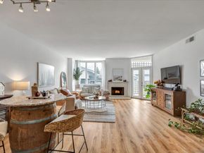 4018 Nobel Dr 204, San Diego CA 92122