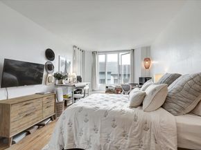 4018 Nobel Dr 204, San Diego CA 92122