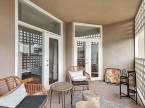 4018 Nobel Dr 204, San Diego CA 92122