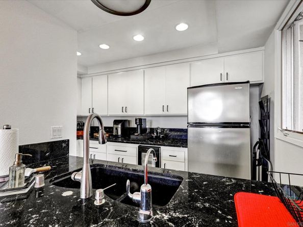 4018 Nobel Dr 204, San Diego CA 92122