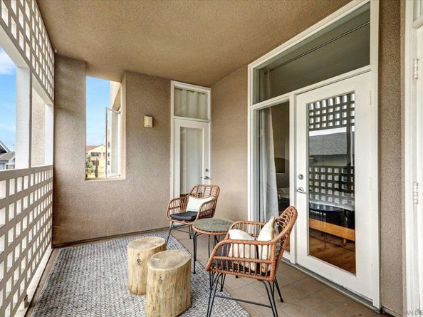 4018 Nobel Dr 204, San Diego CA 92122