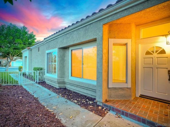 15638 Royal Crown Row, San Diego CA 92128