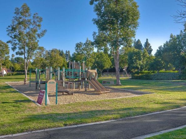 15638 Royal Crown Row, San Diego CA 92128