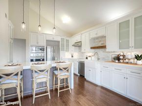 15638 Royal Crown Row, San Diego CA 92128