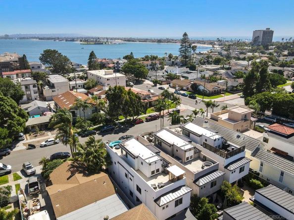 1122 Oliver Ave, San Diego CA 92109