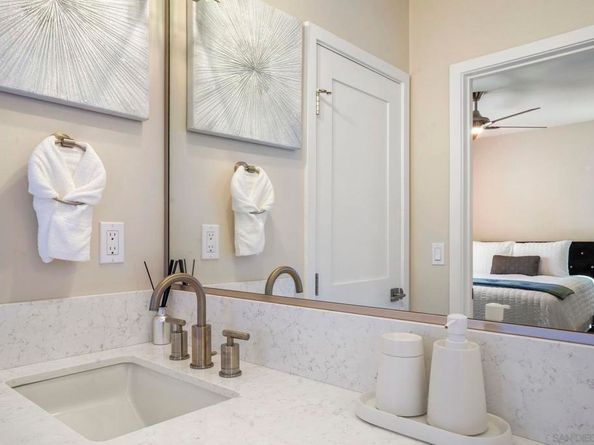 1122 Oliver Ave, San Diego CA 92109