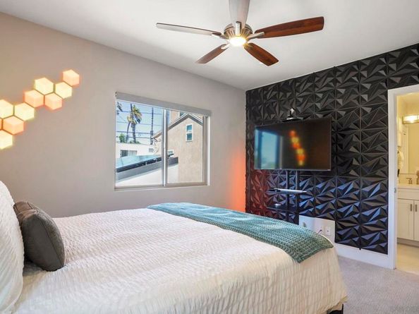 1122 Oliver Ave, San Diego CA 92109