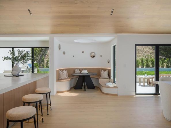 5826 Soledad Mountain Rd, La Jolla CA 92037