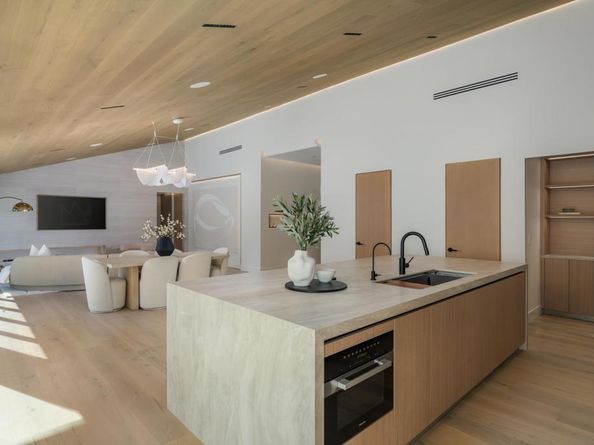 5826 Soledad Mountain Rd, La Jolla CA 92037