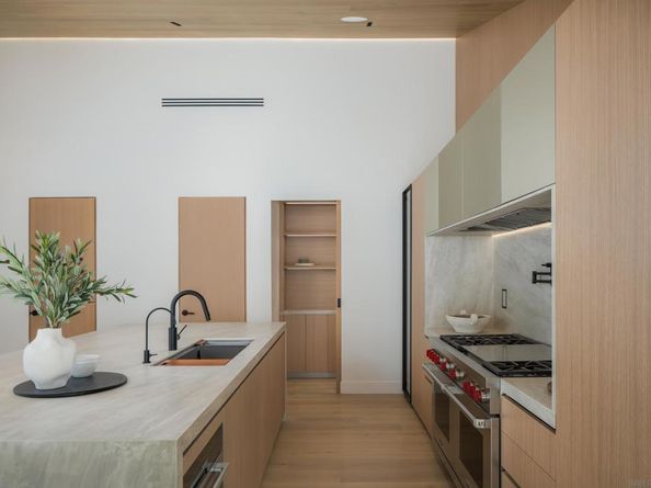 5826 Soledad Mountain Rd, La Jolla CA 92037