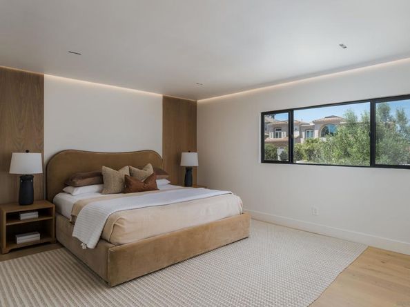 5826 Soledad Mountain Rd, La Jolla CA 92037