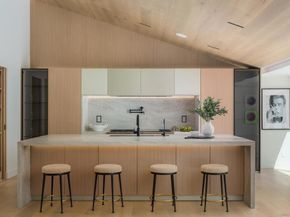 5826 Soledad Mountain Rd, La Jolla CA 92037