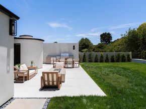 5826 Soledad Mountain Rd, La Jolla CA 92037