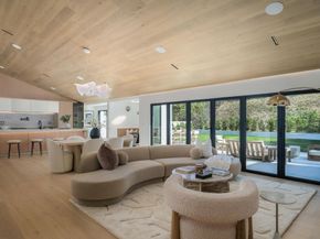 5826 Soledad Mountain Rd, La Jolla CA 92037