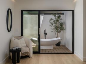 5826 Soledad Mountain Rd, La Jolla CA 92037