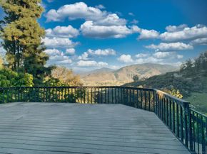 1077 Vista Madera Lane, El Cajon CA 92019