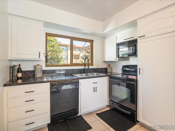 6816 Hyde Park Dr N, San Diego CA 92119