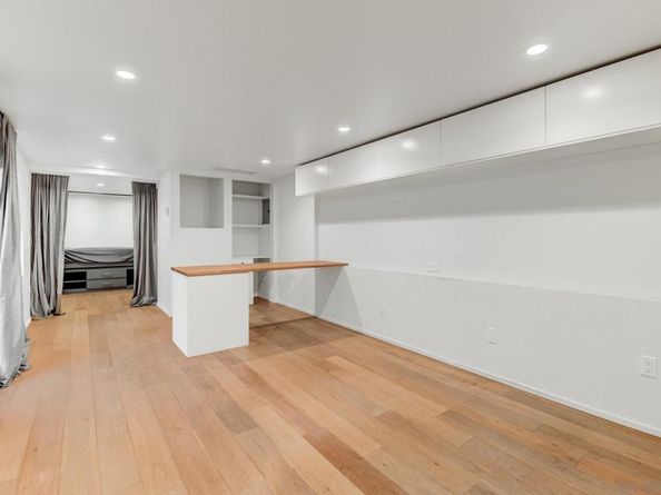 2130 32 B St, San Diego CA 92102