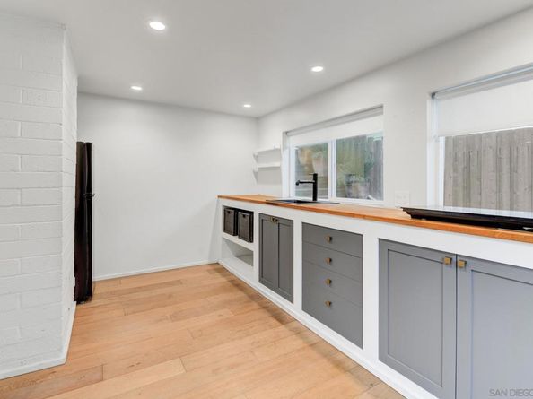 2130 32 B St, San Diego CA 92102