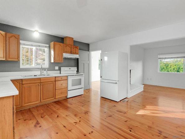 2130 32 B St, San Diego CA 92102