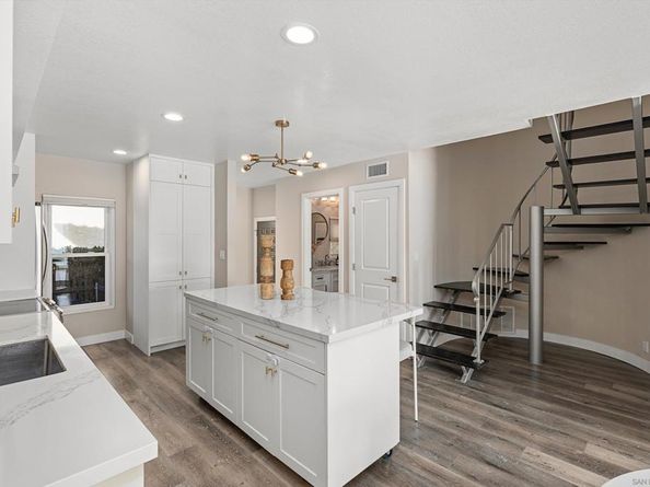 1913 Alga Rd A, Carlsbad CA 92009