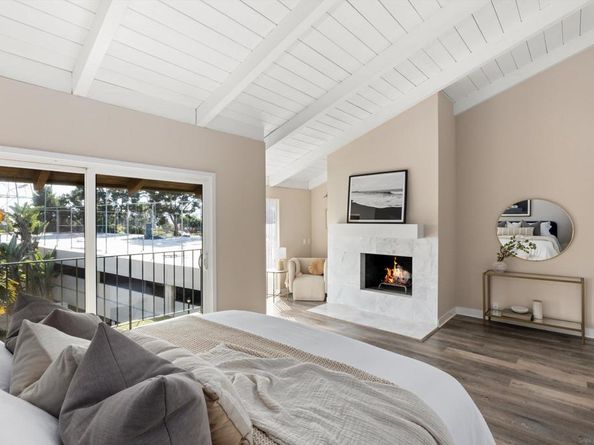 1913 Alga Rd A, Carlsbad CA 92009