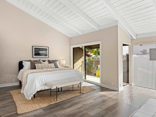 1913 Alga Rd A, Carlsbad CA 92009