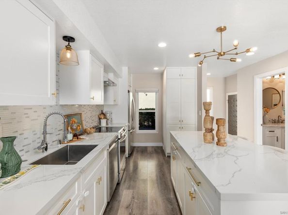 1913 Alga Rd A, Carlsbad CA 92009