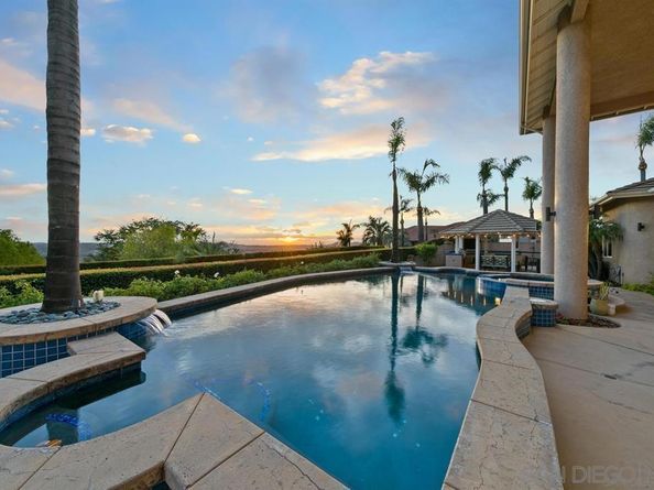 836 Camelot Pkwy, El Cajon CA 92019