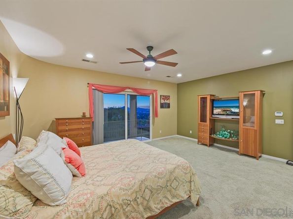 836 Camelot Pkwy, El Cajon CA 92019