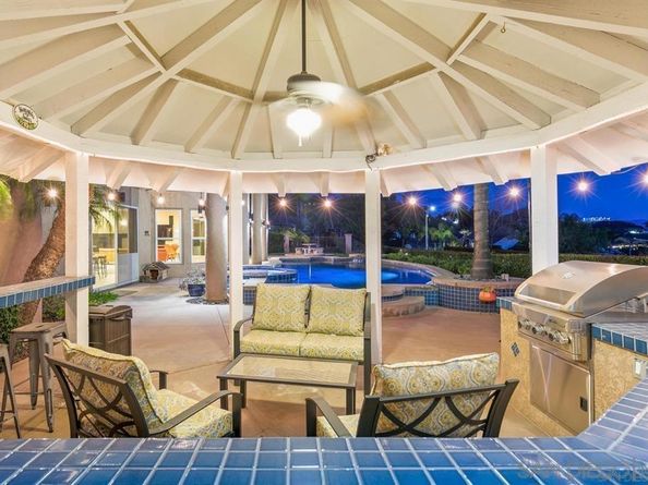 836 Camelot Pkwy, El Cajon CA 92019