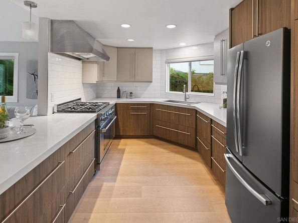 3356 Corte Tiburon, Carlsbad CA 92009