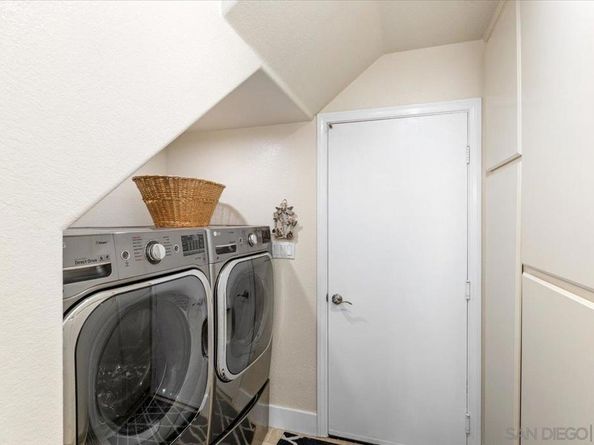 2090 Grand View Glen, Escondido CA 92026