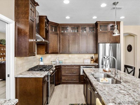 2090 Grand View Glen, Escondido CA 92026