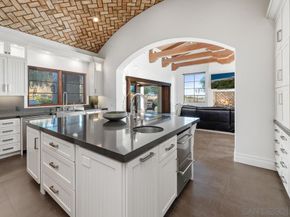 8069 Entrada De Luz E, San Diego CA 92127