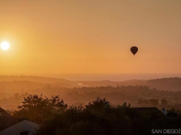 8069 Entrada De Luz E, San Diego CA 92127