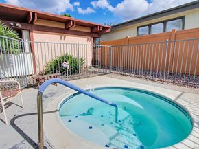 1723 Kiwi Gln, Escondido CA 92026