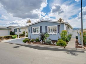 1723 Kiwi Gln, Escondido CA 92026