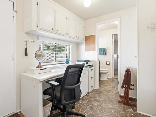 1723 Kiwi Gln, Escondido CA 92026