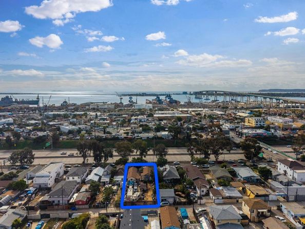 2252 54 Kearney Ave, San Diego CA 92113
