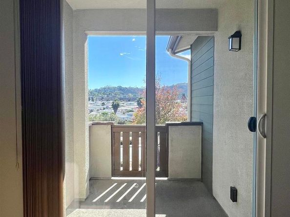 415 Mission Villas Rd, San Marcos CA 92069