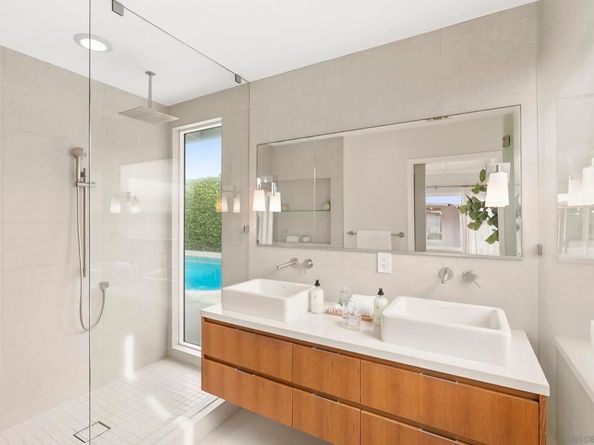 6653 Avenida Manana, La Jolla CA 92037