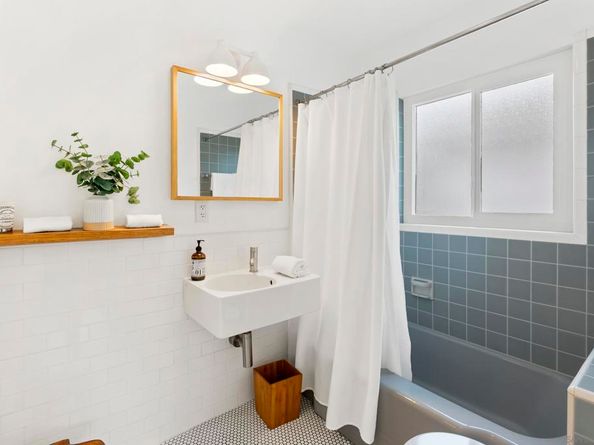 6653 Avenida Manana, La Jolla CA 92037